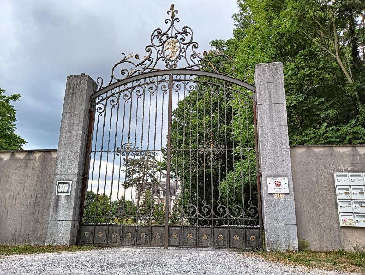 Chatescos - Estudio En Chateau Escos Exterior foto